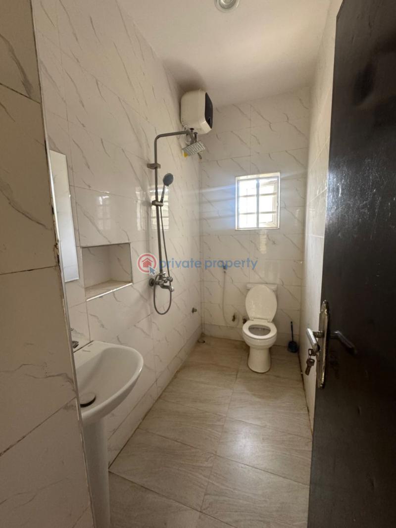 3 bedroom Block Of Flats For Rent Sharp Corner Oluyole Ext Oluyole Estate Ibadan Oyo - 5