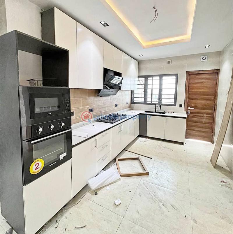 3-bedroom flat with a room bq - 2 3 bedroom Flat & Apartment For Sale Lekki Phase 1 Lagos - 2