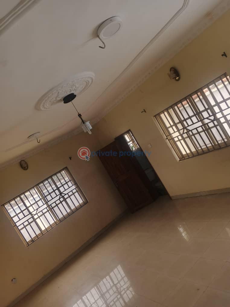 3 bedroom flat with all rooms ensuite and modern facilities at ologede estate akala express - 2 3 bedroom Block Of Flats For Rent Ologede Estate, New Garage, Akala Express Akala Express Ibadan Oyo - 2