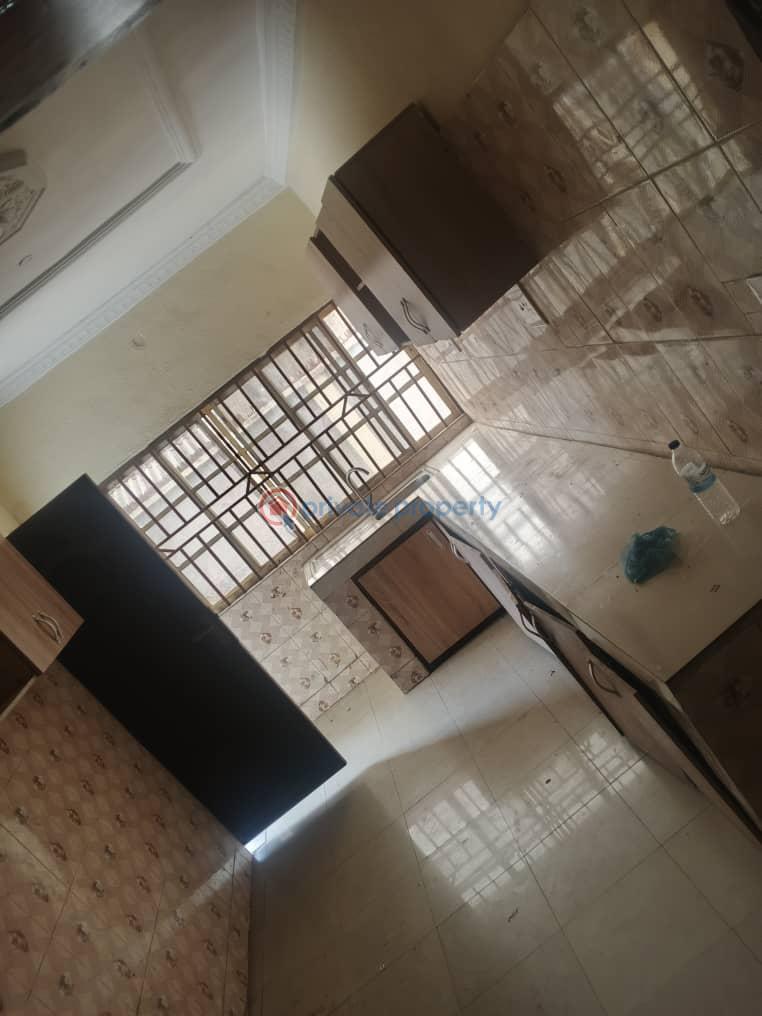 3 bedroom Block Of Flats For Rent Ologede Estate, New Garage, Akala Express Akala Express Ibadan Oyo - 0