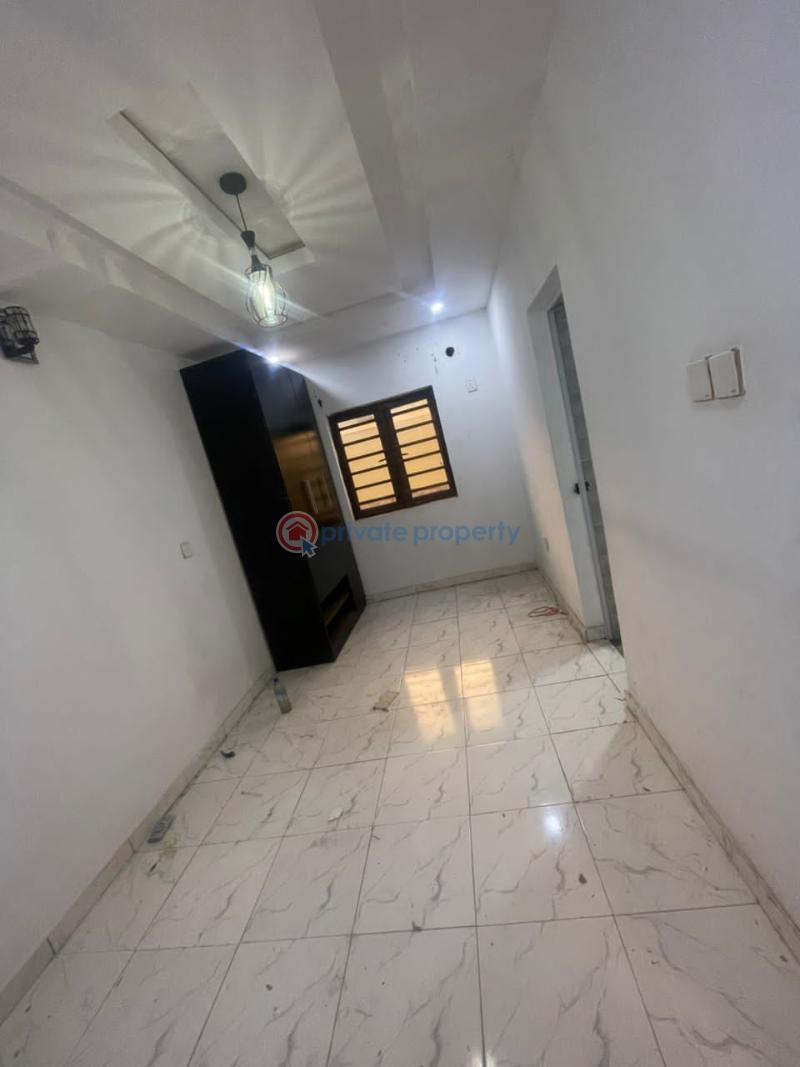 3 bedroom Block Of Flats For Rent Bollard, Akala Express Akala Express Ibadan Oyo - 9