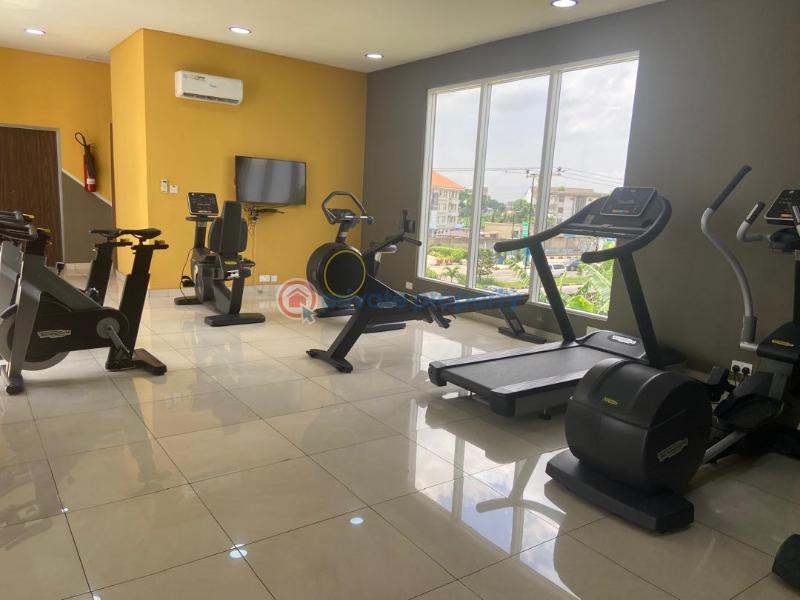 3 bedroom flat with maidsroom for rent   new luxury fitted 3 bedrooms flat with bq - 16 3 bedroom Block Of Flats For Rent Isaac John Ikeja GRA Lagos - 16