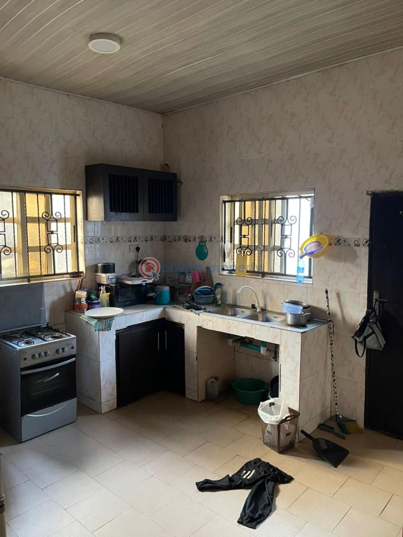 3 bedroom Block Of Flats For Rent Behind Solam Event Center, Oluyole Estate Oluyole Estate Ibadan Oyo - 4