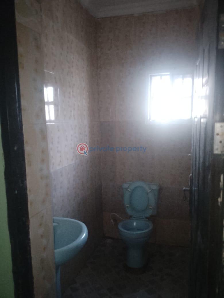 3 bedroom Block Of Flats For Rent Kasumu Estate Zone C Along Tipper Garage Road Akala Express Ibadan Oyo - 5