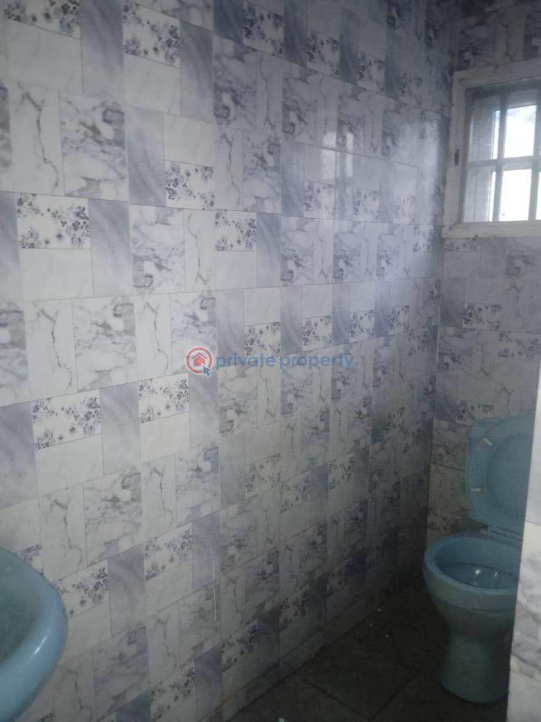 3 bedroom flat with modern facilities - 2 3 bedroom Block Of Flats For Rent Kasumu Zone D Akala Express Ibadan Oyo - 2