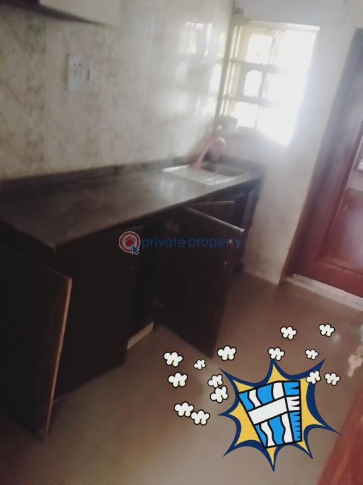 3 bedroom flat with modern facilities all tiles pop all through running water all room en suite just 2 in compound - 3 3 bedroom Block Of Flats For Rent Akoto Elebu Ibadan Oyo - 3