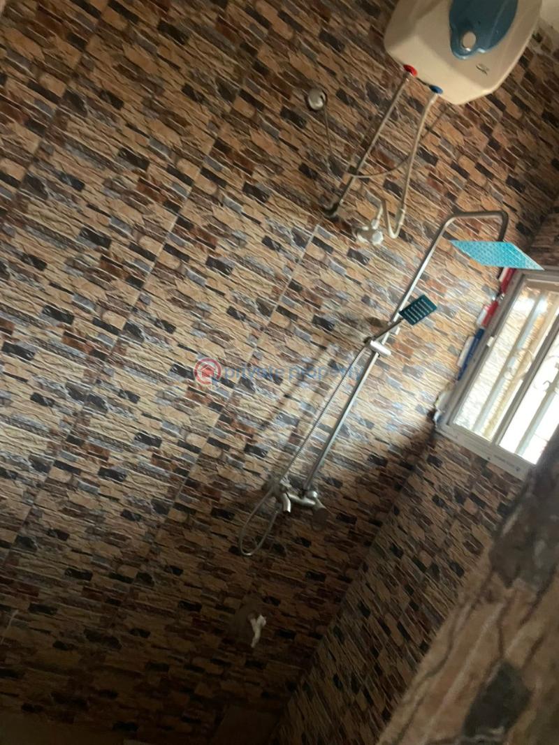 3 bedroom Block Of Flats For Rent Olusetan, Elebu Ibadan Oyo - 3