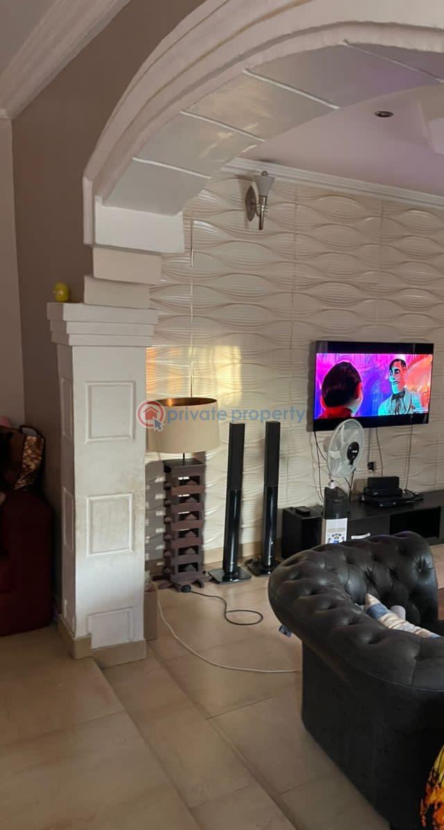 3 bedroom Block Of Flats For Rent Behind Solam Event Center, Oluyole Estate Oluyole Estate Ibadan Oyo - 1