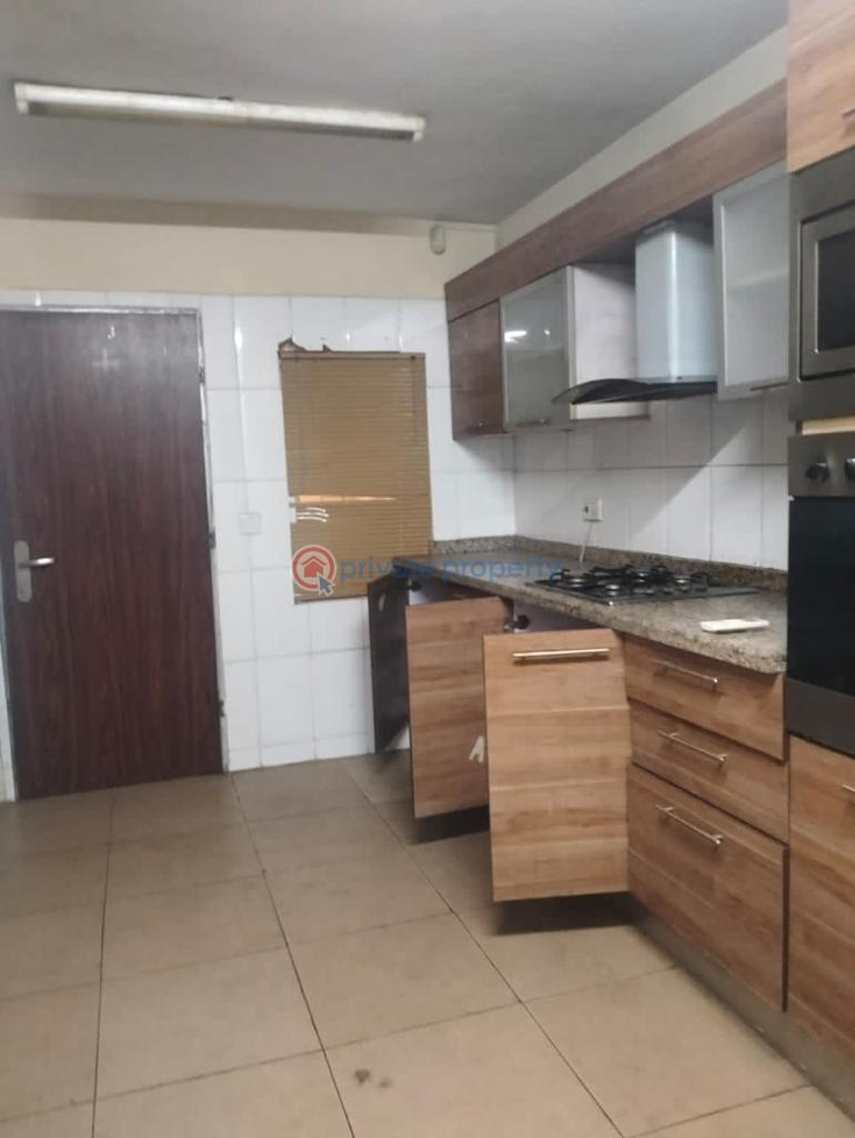 3 bedroom flat with one room bq on 6th floor (swimming pool and gym ) - 13 3 bedroom Block Of Flats For Rent Bourdillon Ikoyi Lagos - 13