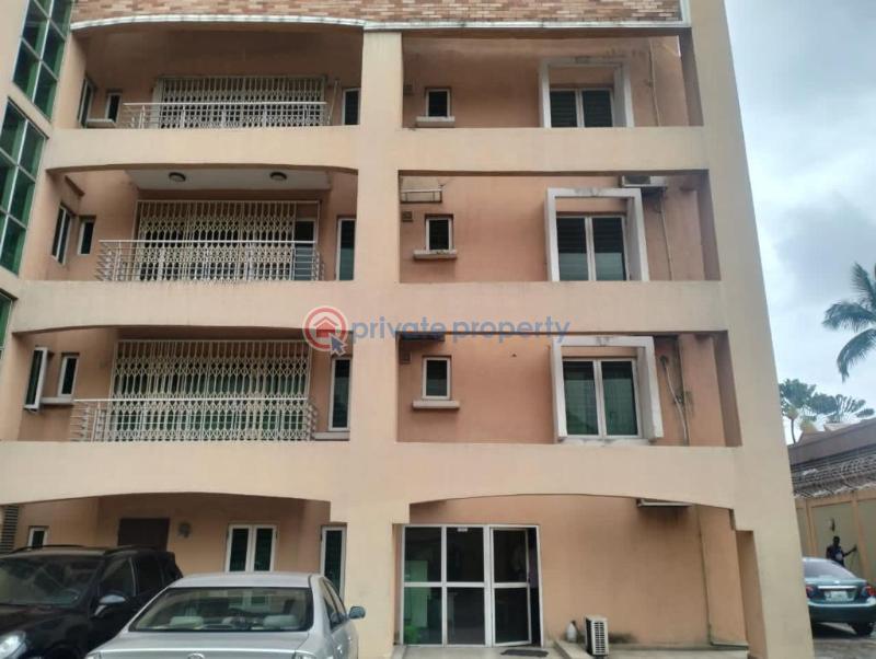 3 bedroom flat with one room bq on 6th floor (swimming pool and gym ) - 1 3 bedroom Block Of Flats For Rent Bourdillon Ikoyi Lagos - 1