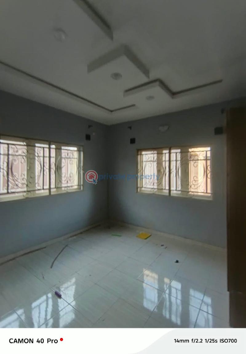 Flat & Apartment For Rent Iyana Olopa / Anifalaje Estate, Akobo, Ibadan (tarred Road Access) Ibadan Oyo - 6