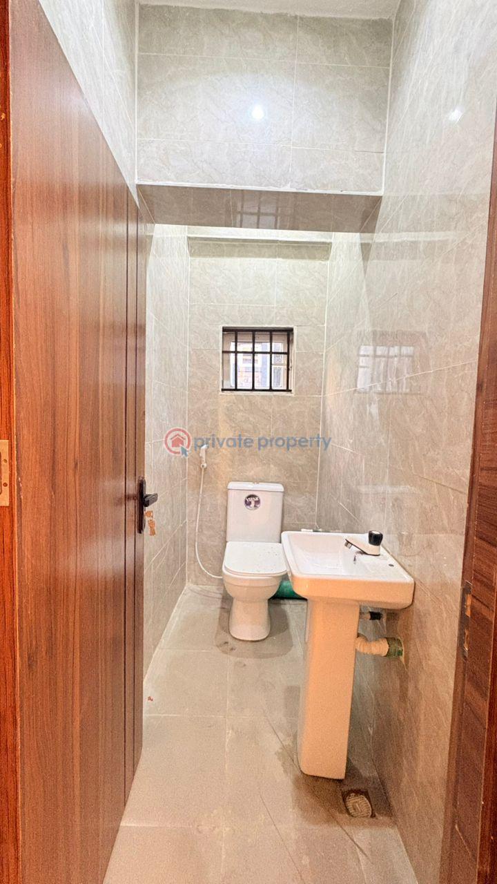House For Rent Located Opposite Leyland, Iyana Church, With Approximately A 2 Minute Drive To Rayfield Estate. Ibadan Oyo - 8