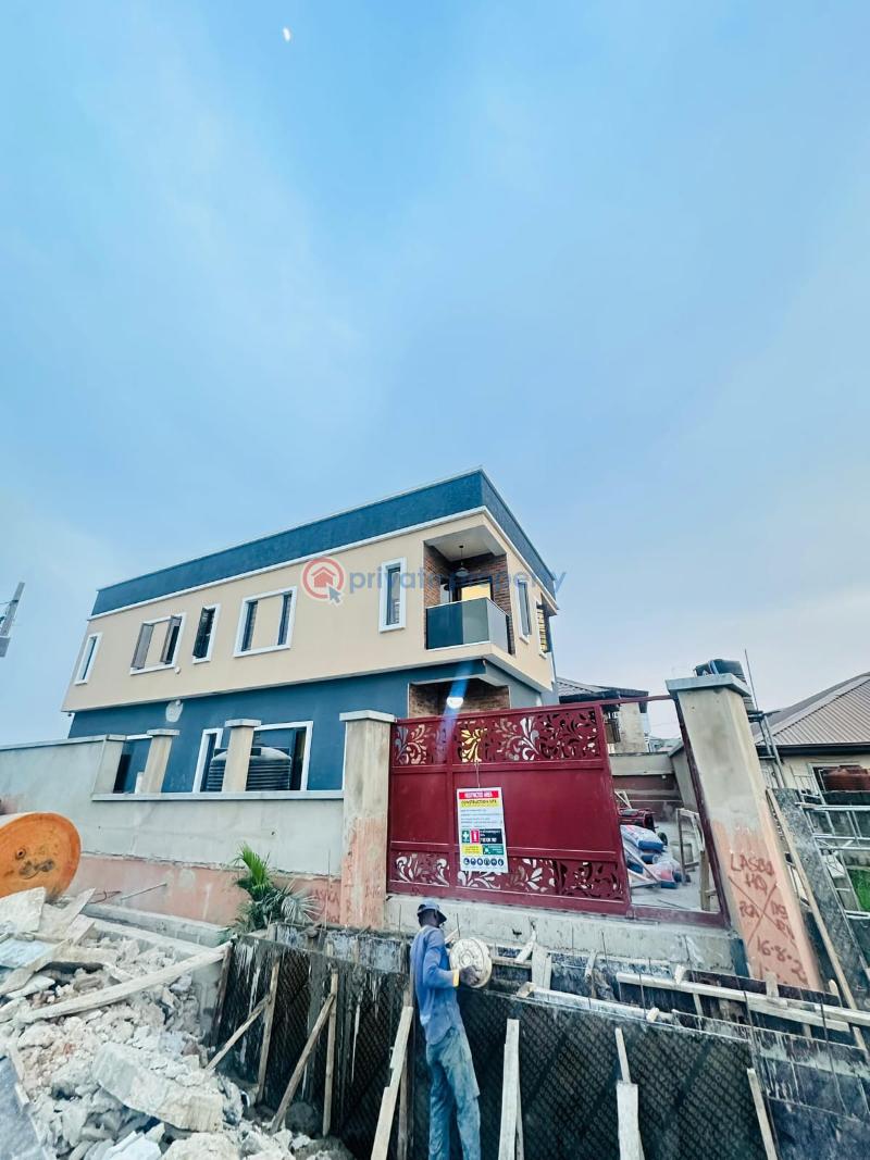 3 bedroom Detached Duplex For Sale Estate Gbagada Lagos - 6