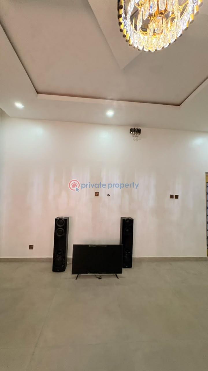 House For Rent At Kolapo Ishola Gra Ibadan Oyo - 15