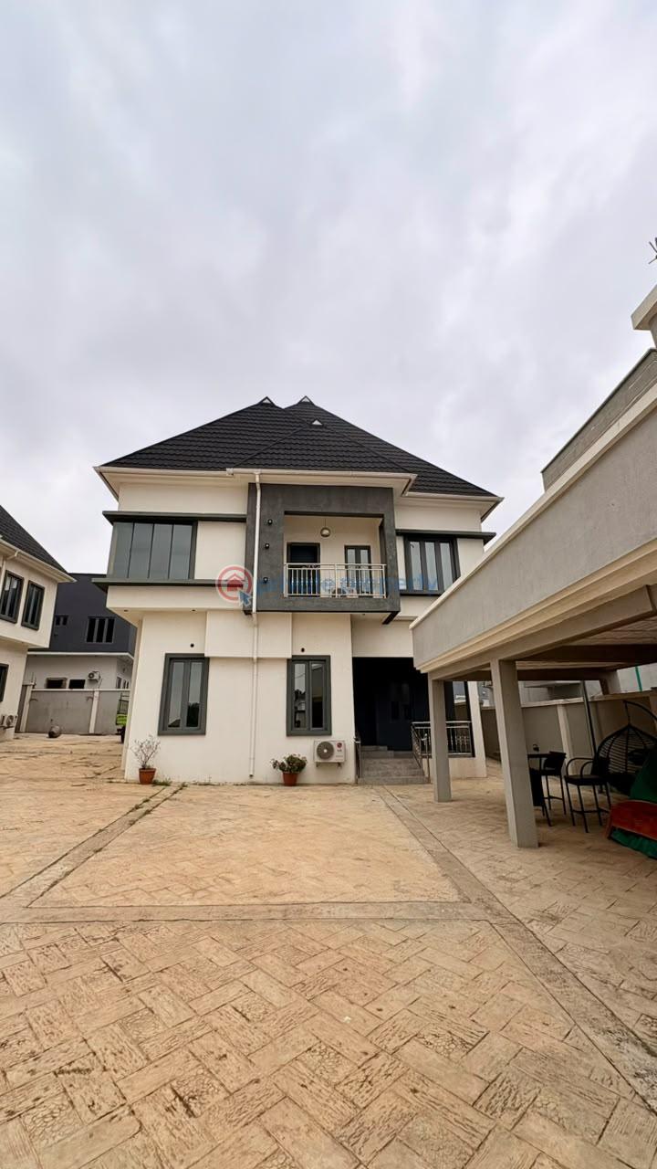House For Rent At Kolapo Ishola Gra Ibadan Oyo - 0