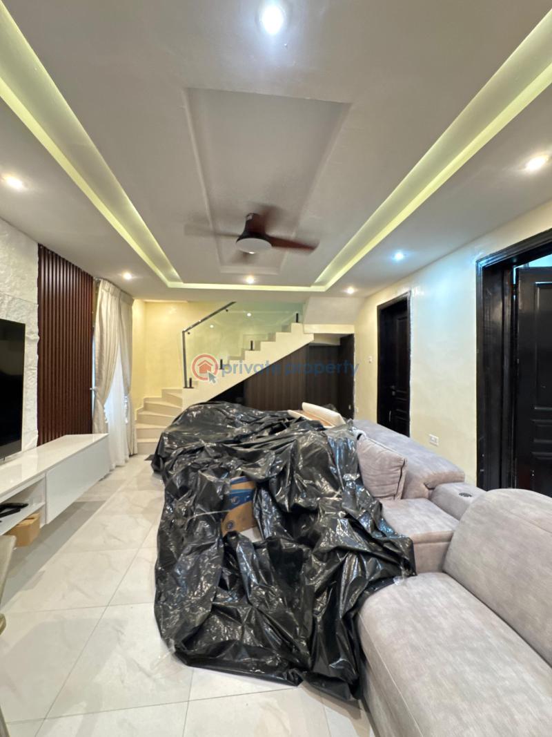 3 bedroom Detached Duplex For Sale Surulere Lagos - 18