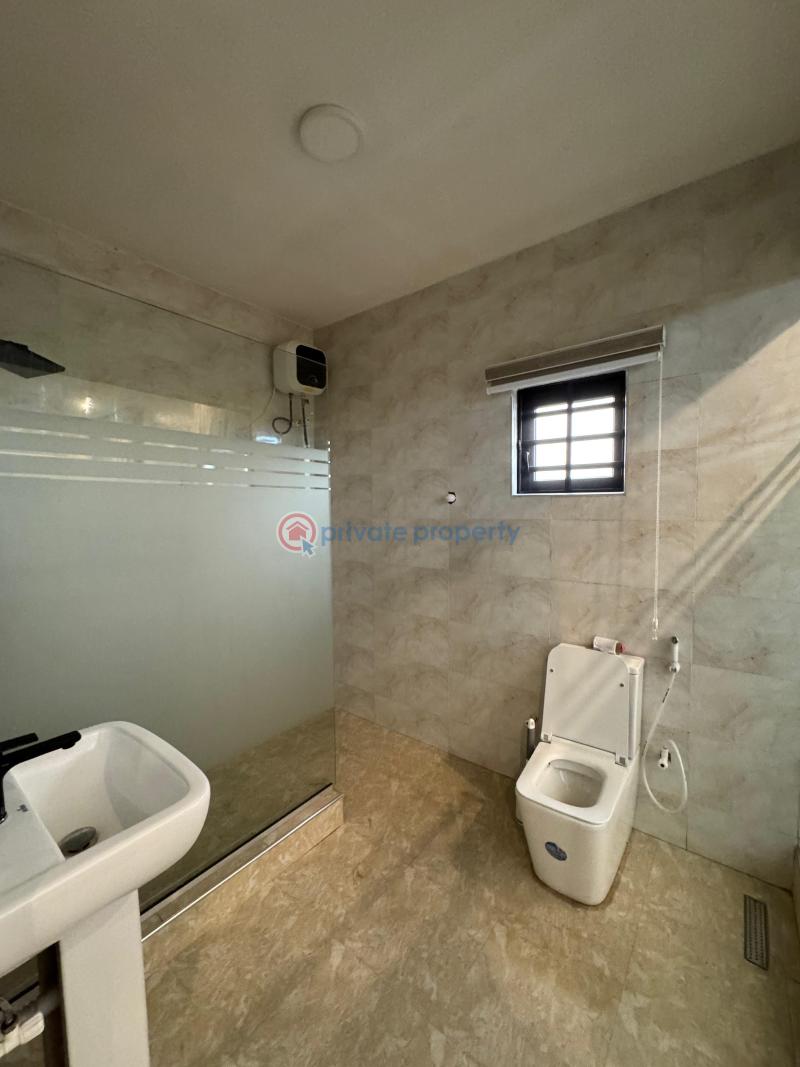 3 bedroom Detached Duplex For Sale Surulere Lagos - 4