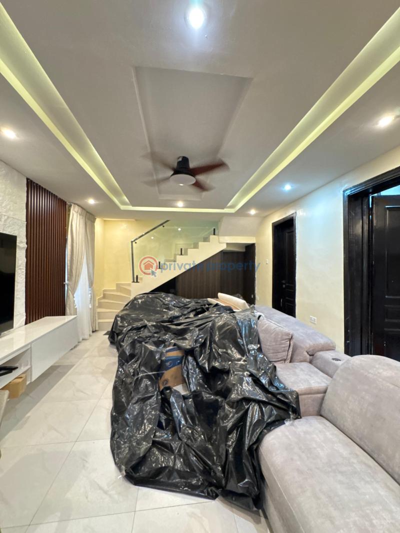 3 bedroom Detached Duplex For Sale Surulere Lagos - 2