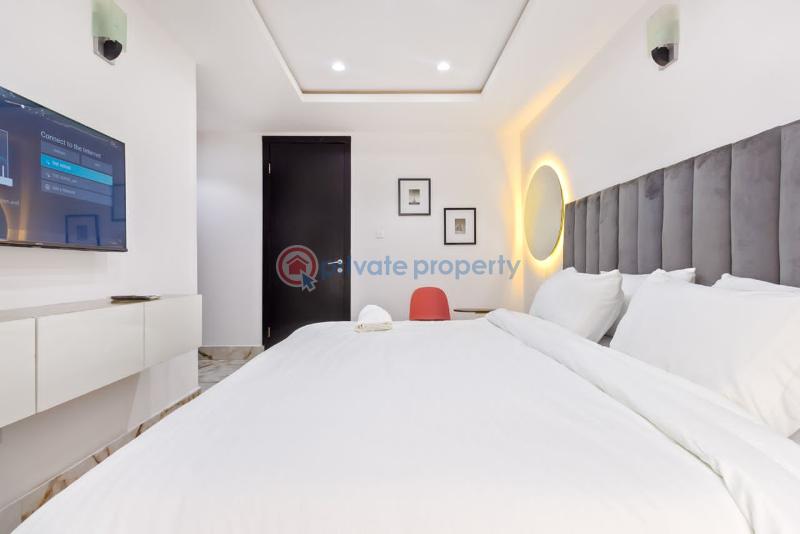 3 bedroom Flat & Apartment Short let Close To Petrocam Filling Station Lekki Phase 1 Lagos - 7