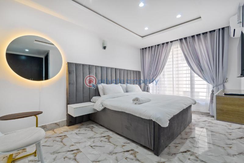 3 bedroom Flat & Apartment Short let Close To Petrocam Filling Station Lekki Phase 1 Lagos - 6