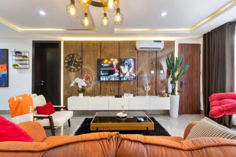 3 bedroom Flat & Apartment Short let Close To Petrocam Filling Station Lekki Phase 1 Lagos - 3