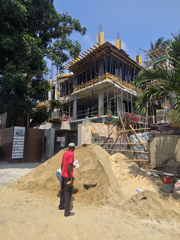 3 bedroom Block Of Flats For Sale Old Ikoyi Lagos - 3
