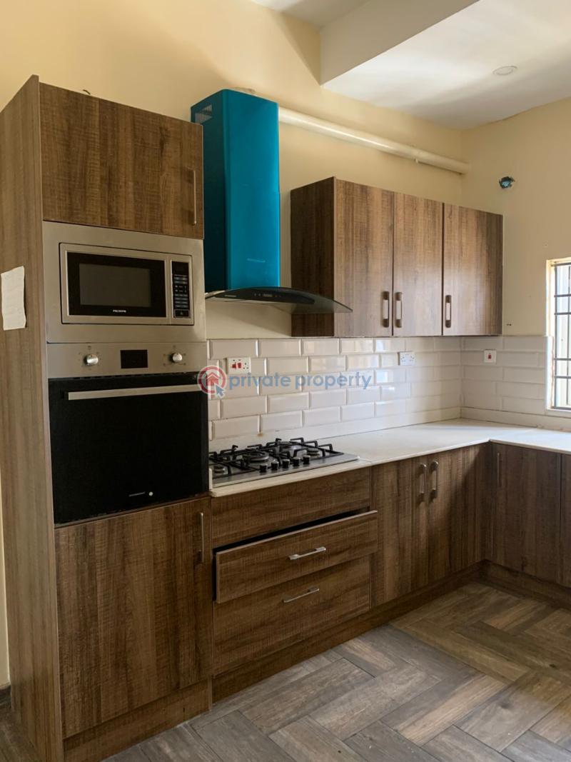 3 bedroom Maisonette For Rent Osapa Lekki Lagos - 4
