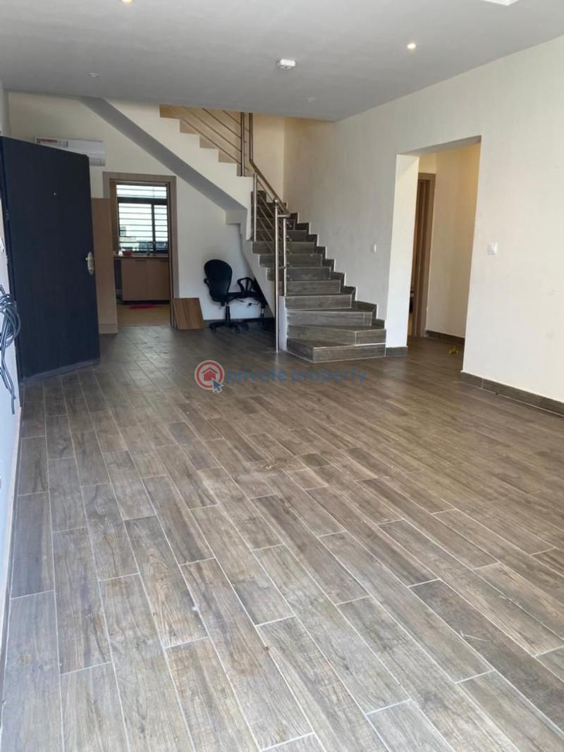 3 bedroom Maisonette For Rent Oniru Victoria Island Lagos - 1