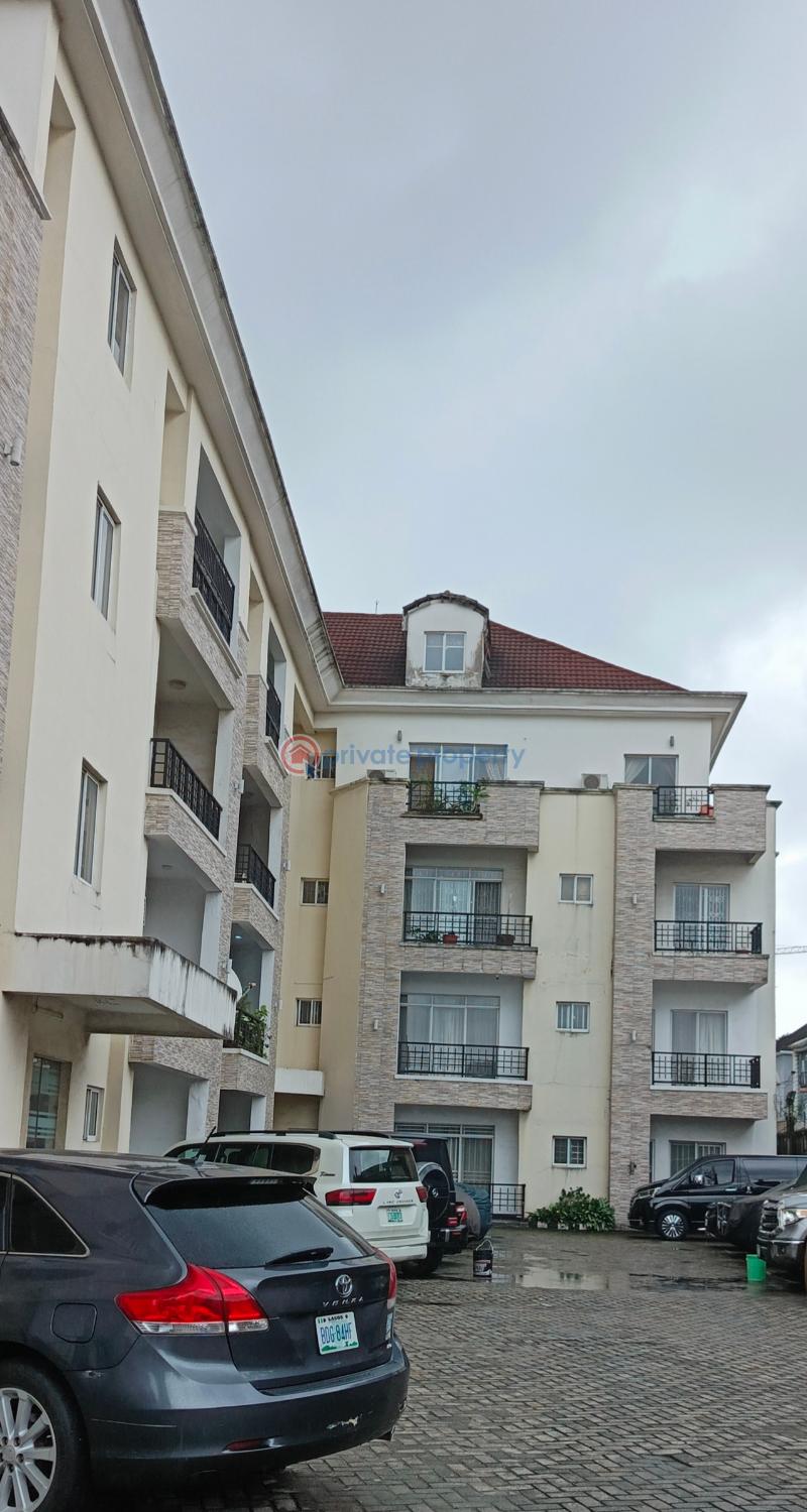 3 bedroom Block Of Flats For Rent Off Adeyemo Alakija Ikeja GRA Lagos