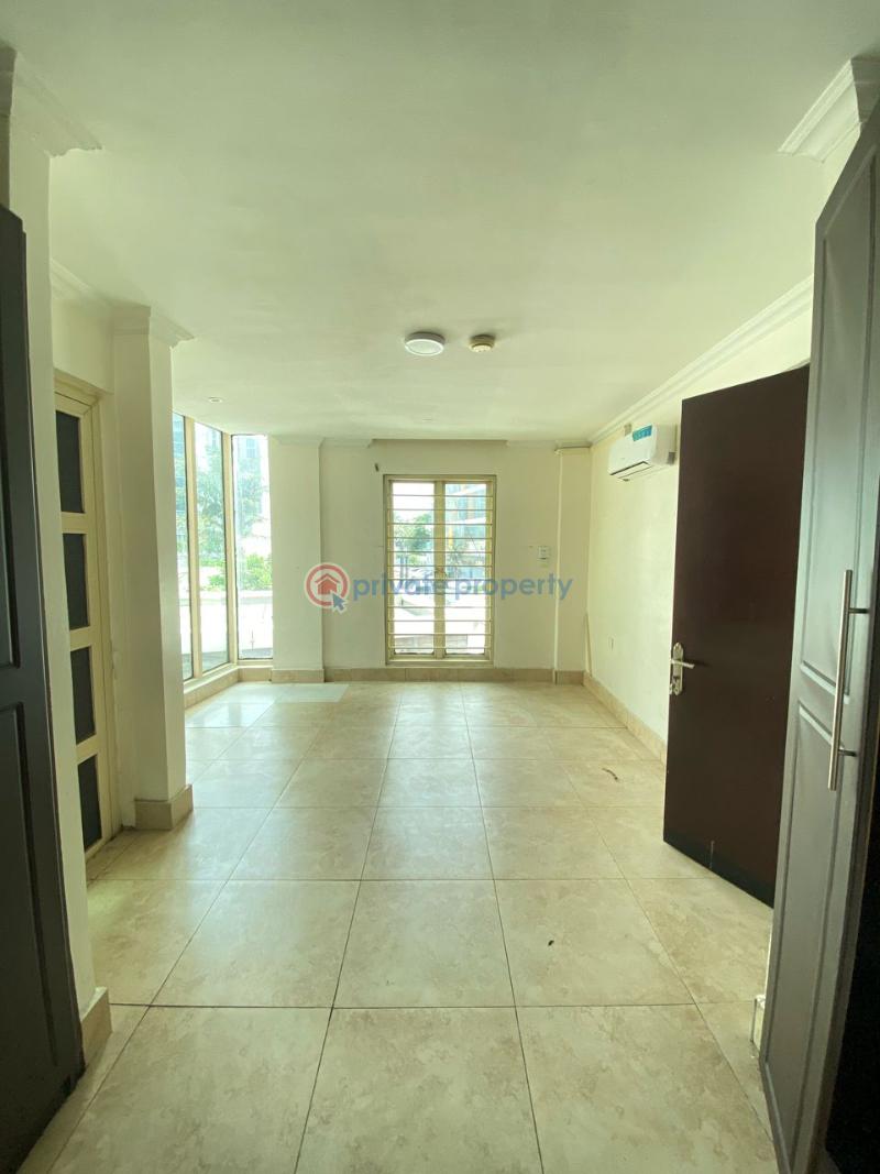 3 bedroom maisonette with 2 living area in a serene and well maintained estate - 7 3 bedroom Maisonette For Sale Ikoyi Lagos - 7