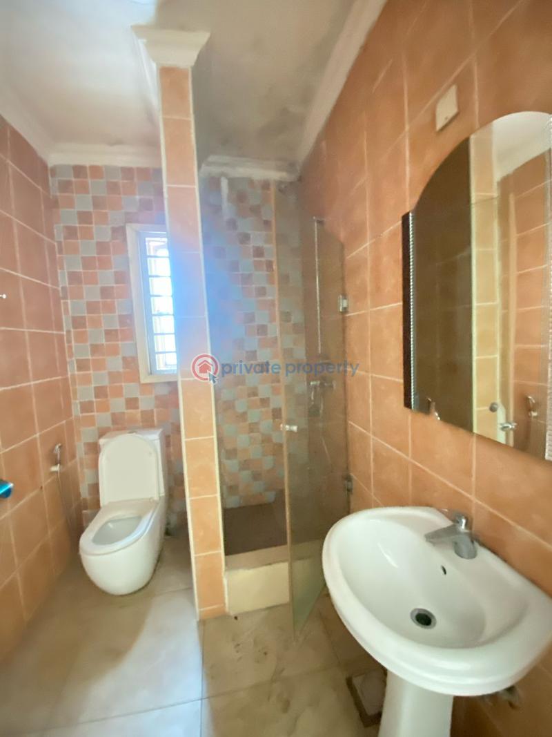 3 bedroom maisonette with 2 living area in a serene and well maintained estate - 3 3 bedroom Maisonette For Sale Ikoyi Lagos - 3