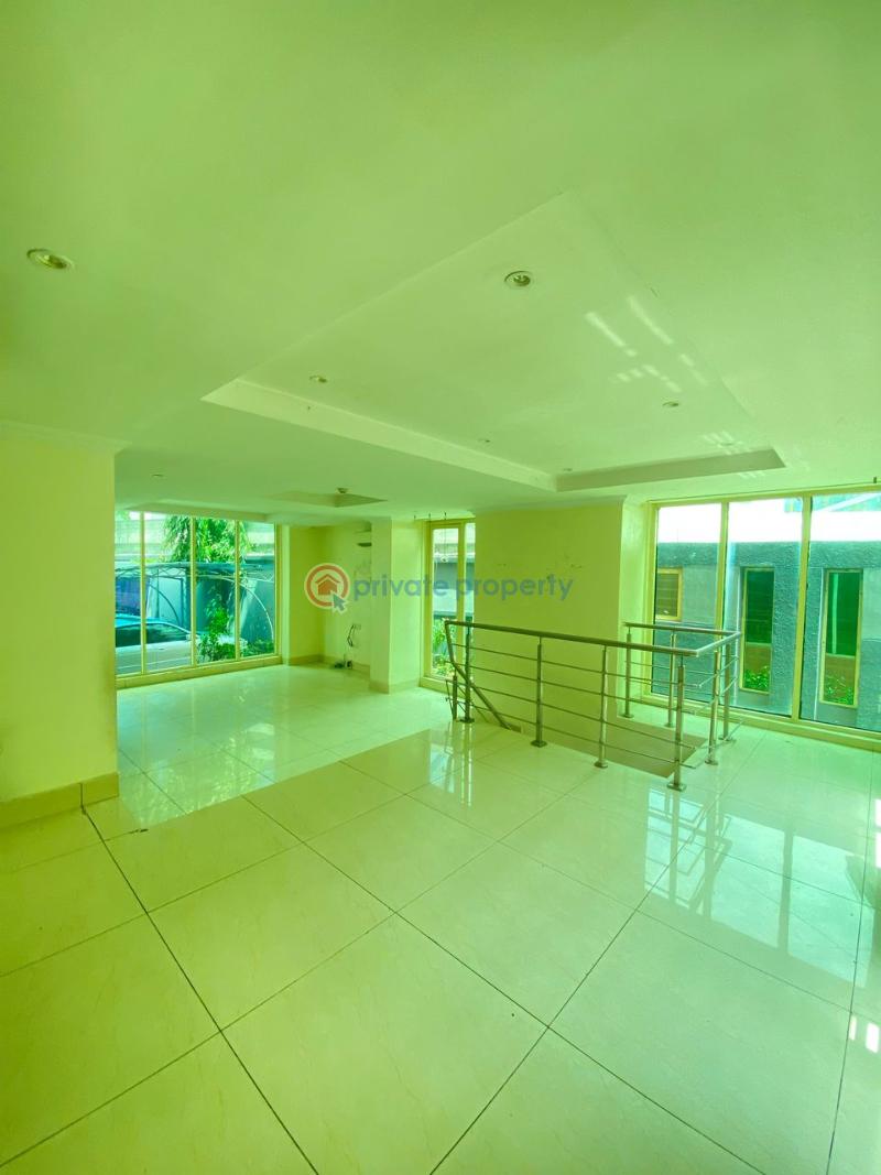 3 bedroom maisonette with 2 living area in a serene and well maintained estate - 11 3 bedroom Maisonette For Sale Ikoyi Lagos - 11