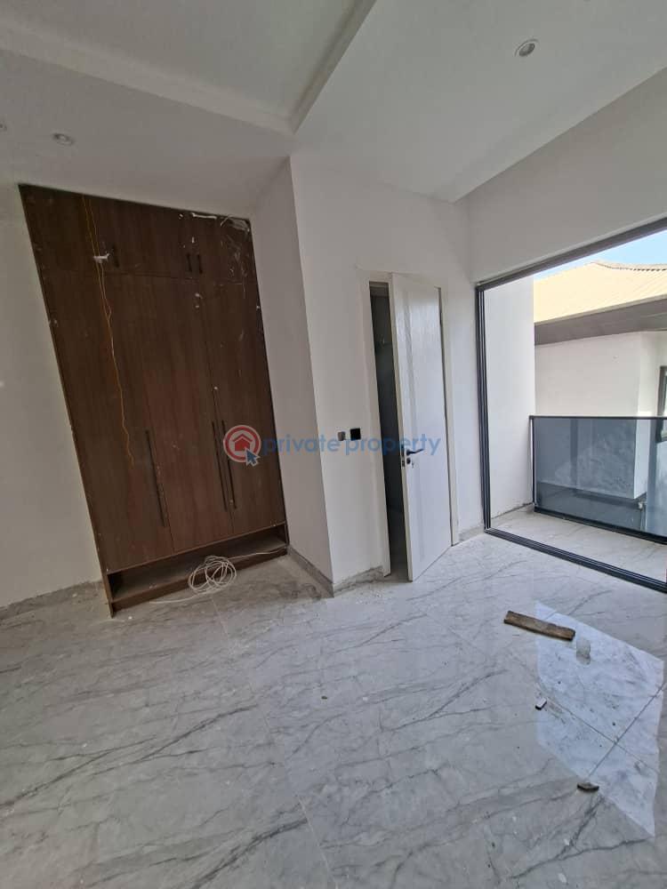 3 bedroom Maisonette For Sale Lekki Phase 1 Lagos - 4