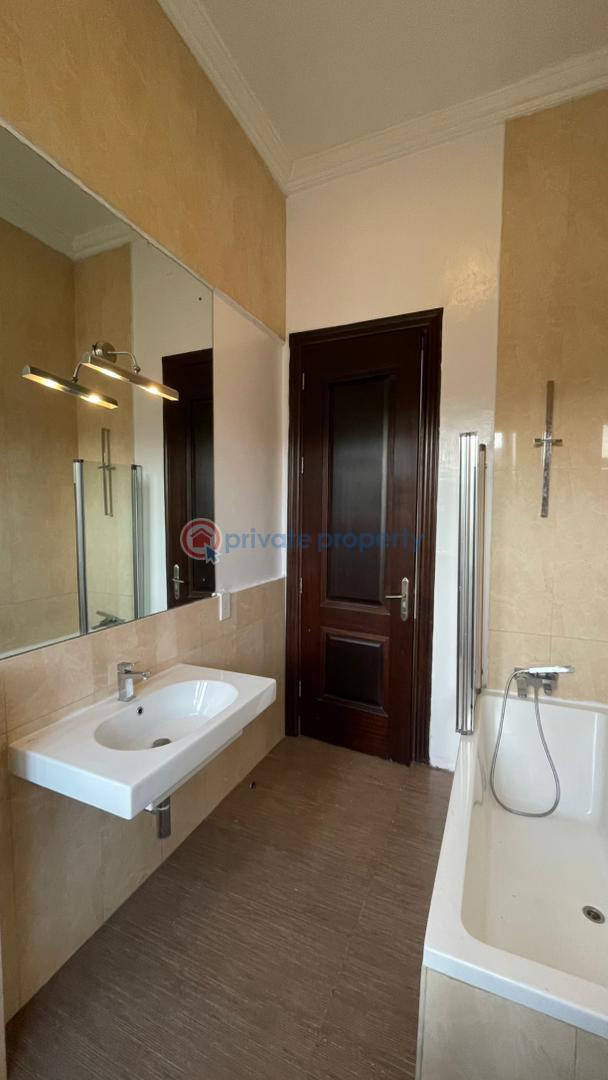 3 bedroom Maisonette For Rent Old Ikoyi Lagos - 4