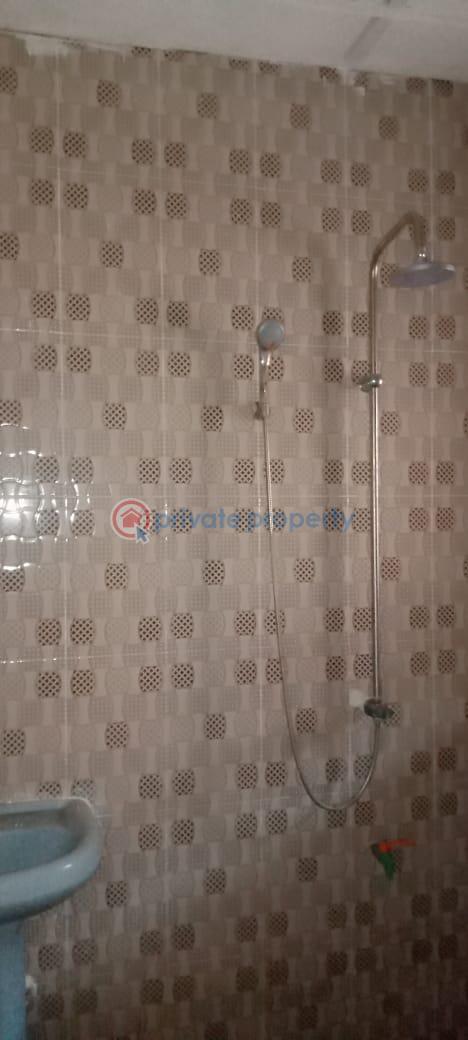 3 bedroom Block Of Flats For Rent Okebukun Elebu Ibadan Oyo - 5
