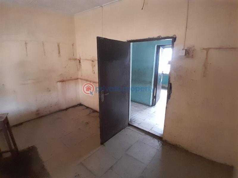 3 bedroom Office For Rent Off Church Street Gbagada Lagos - 4