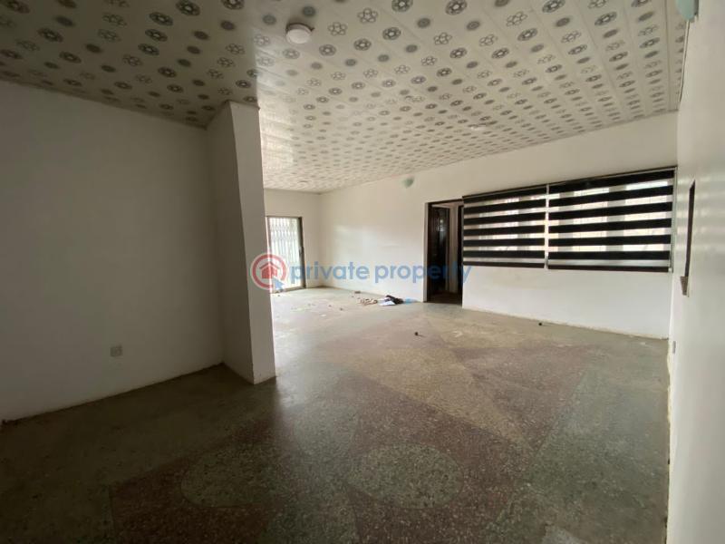 Commercial Property For Rent Awolowo Area, Old Bodija Ibadan Oyo - 0