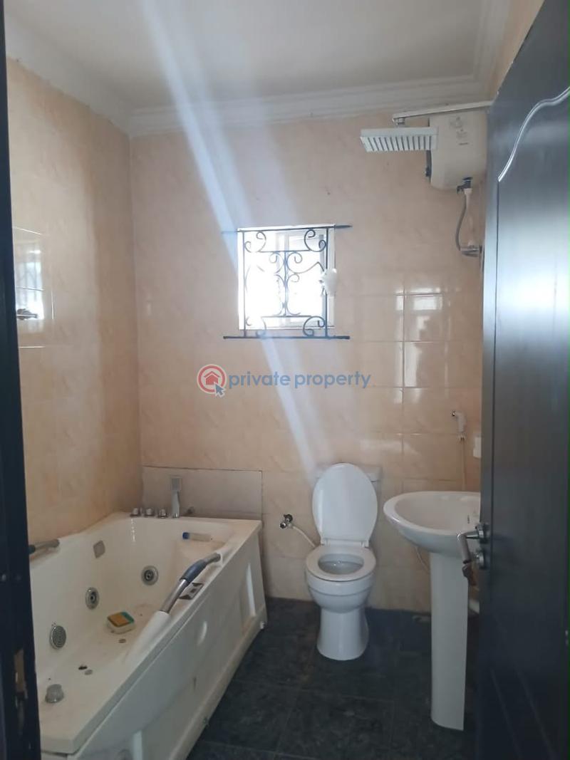 3 bedroom Bungalow For Rent Femi Adebayo Estate Elebu Akala Express Ibadan Oyo - 4