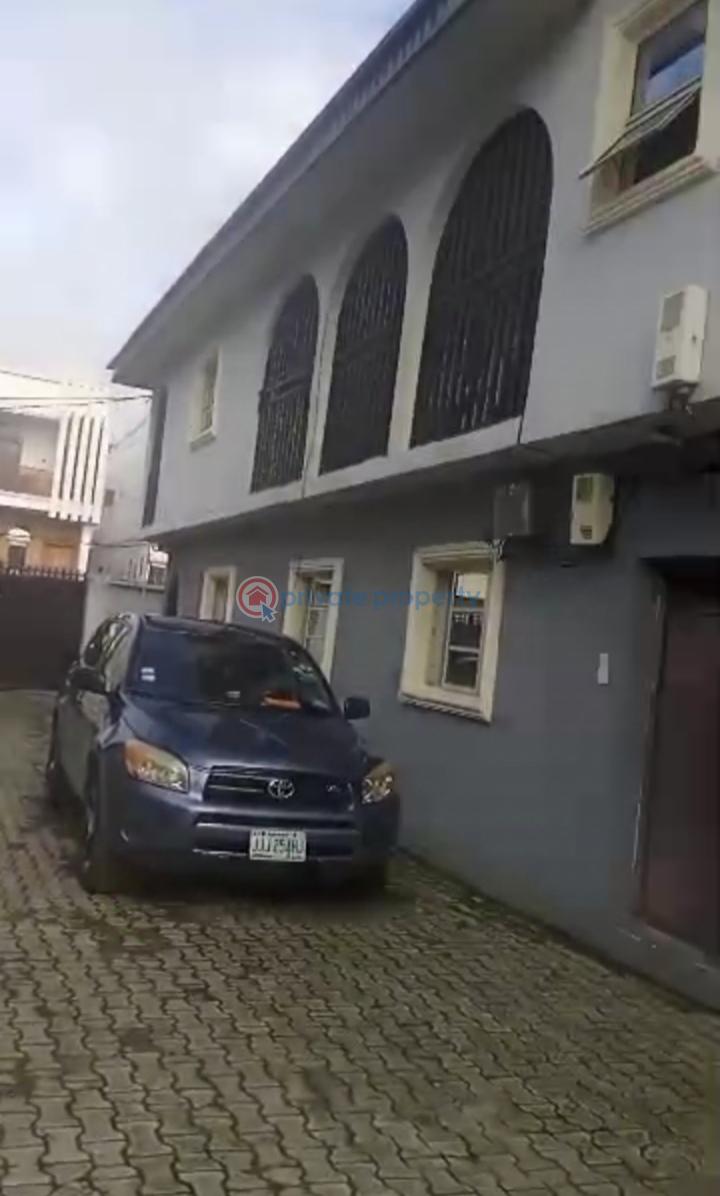 3 bedroom Block Of Flats For Rent Osapa London Lekki Lagos