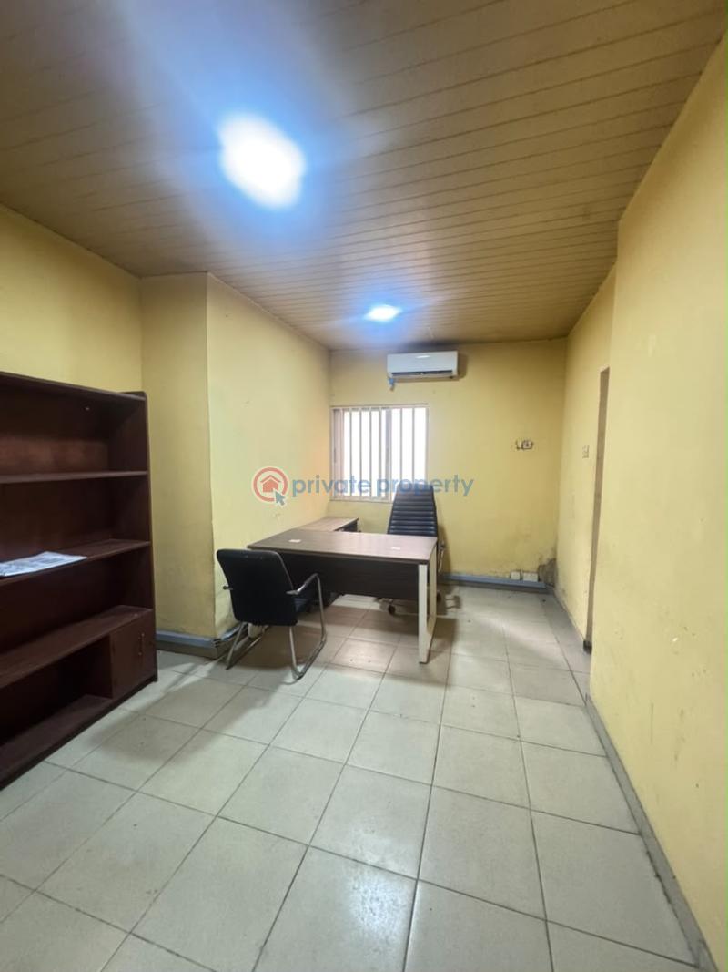 3 bedroom Terrace For Rent Ikeja GRA Lagos - 0
