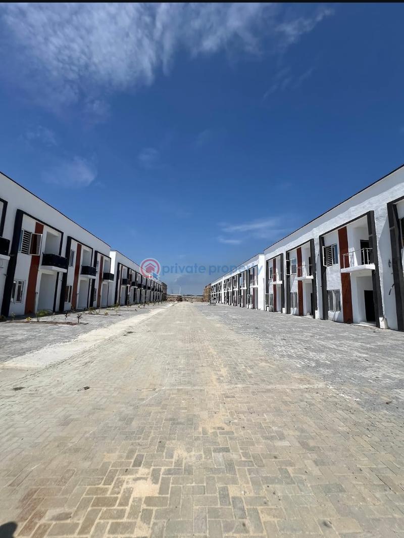 3 bedroom Semi detached Duplex For Sale Lekki Lagos - 2