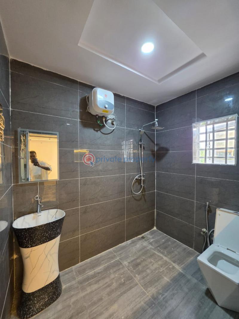 3 bedroom Semi detached Duplex For Sale Christopher Alao Akala Gra Ibadan Oyo - 12