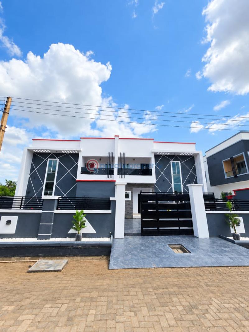 House For Sale Rayfield, Christopher Alao Akala Gra, Ibadan Ibadan Oyo - 0