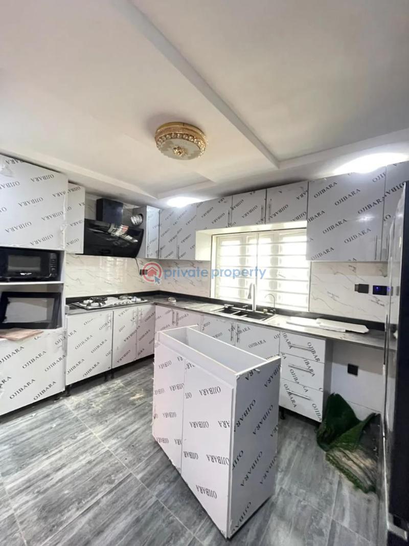 3 bedroom Semi detached Duplex For Sale Magodo Phase Magodo Kosofe/Ikosi Lagos - 2