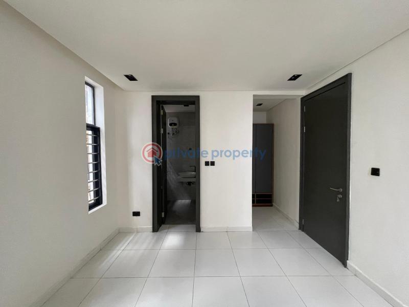 3 bedroom Flat & Apartment For Sale Gbagada Lagos - 3