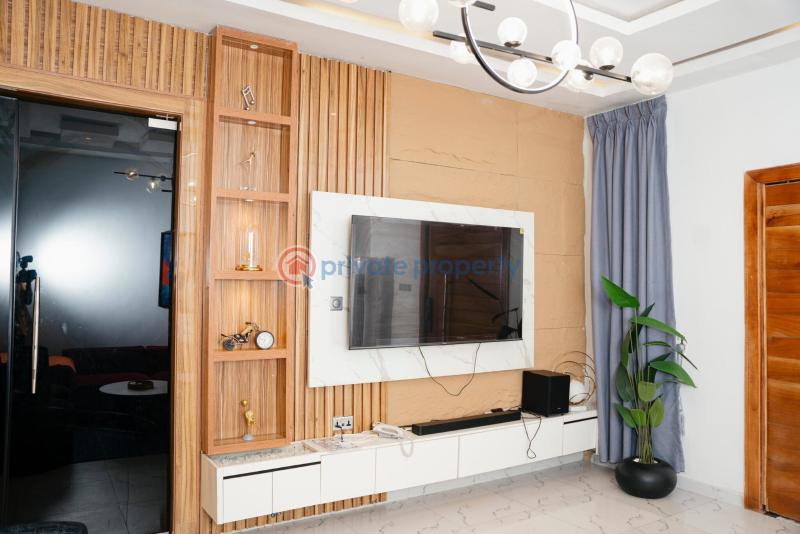 3 bedroom Flat & Apartment Short let Airport Road Oredo  - 17