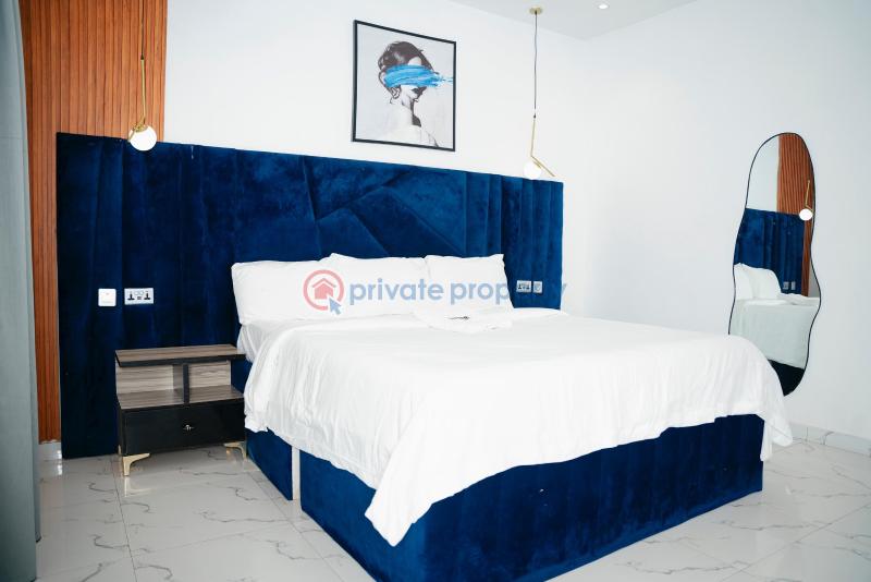 3 bedroom Flat & Apartment Short let Airport Road Oredo  - 1