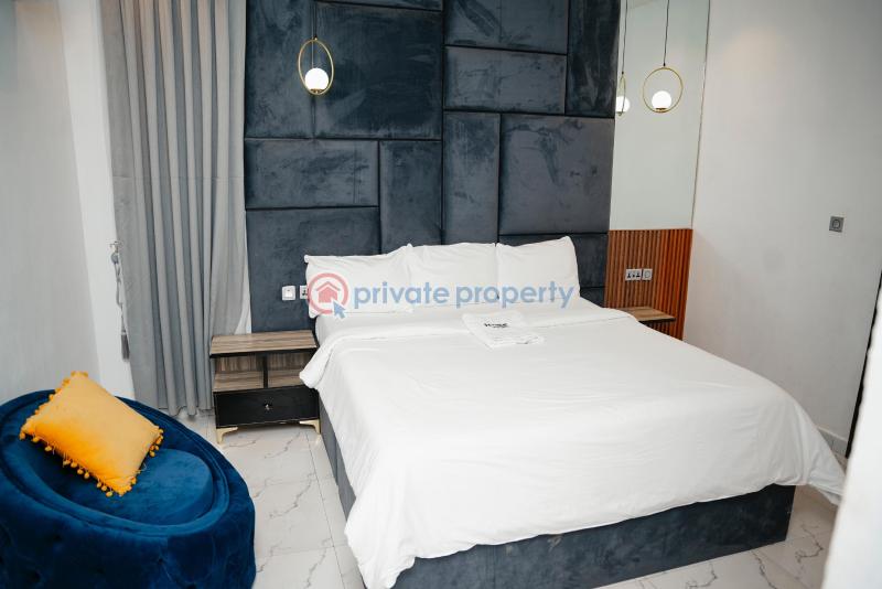 3 bedroom Flat & Apartment Short let Airport Road Oredo  - 12