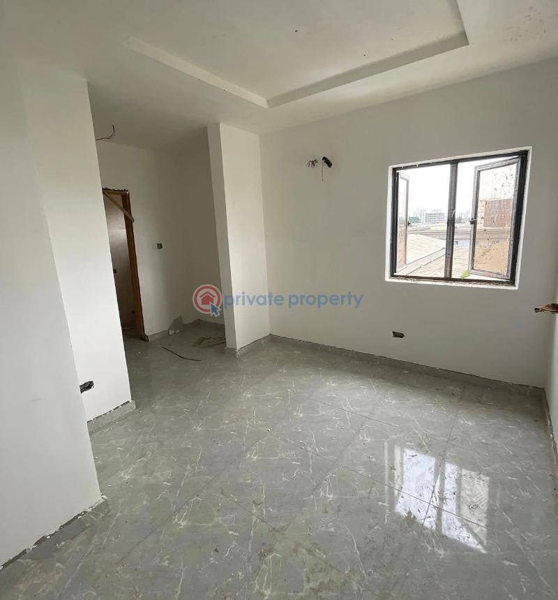 3 bedroom Block Of Flats For Sale Eric Moore Surulere Lagos - 4
