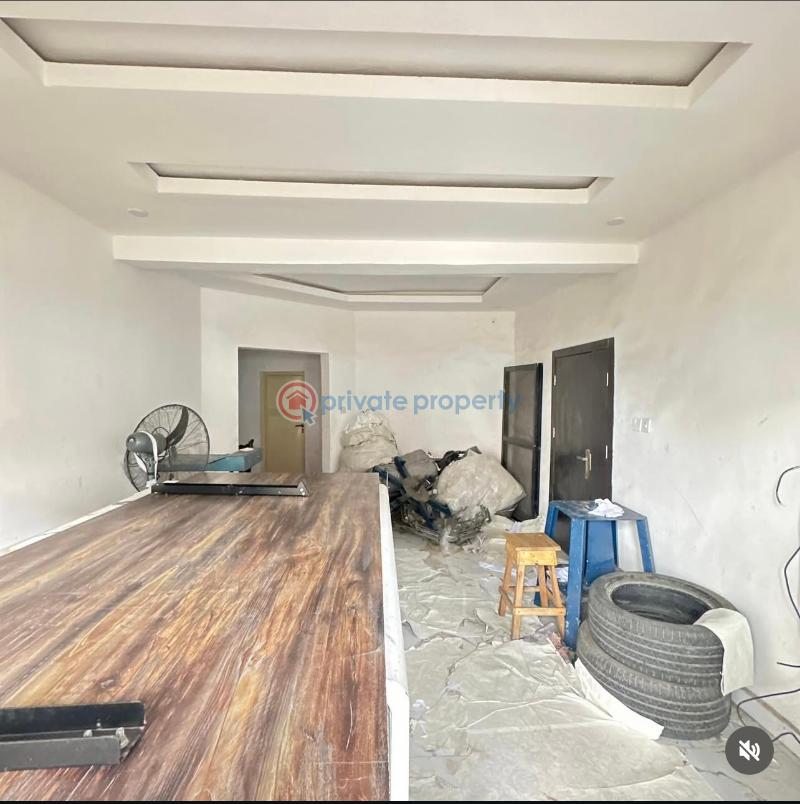 3 bedroom spacious apartment at surulere lagos - 6 3 bedroom Block Of Flats For Sale Ogunlana Surulere Lagos - 6